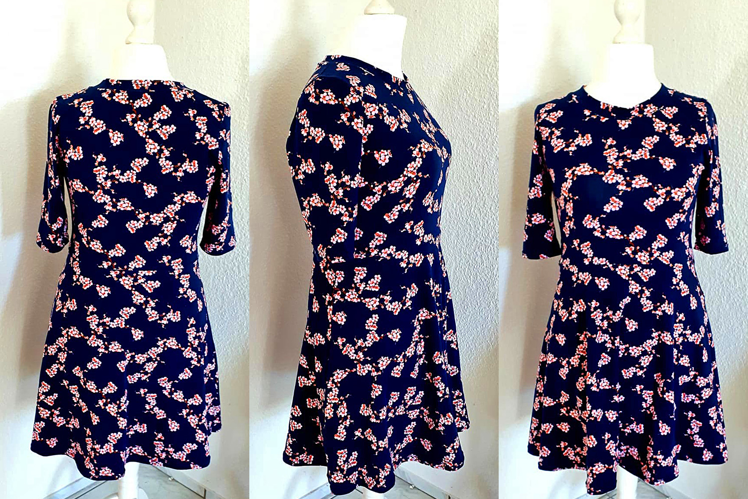 Damenkleid Blütenpracht - marineblauer Jersey mit rosa Blüten